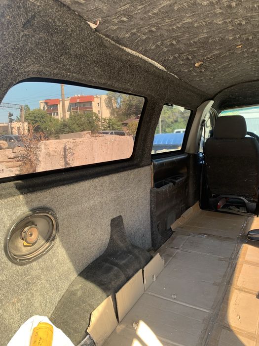 HYUNDAI  H-1  грузо- пасажир