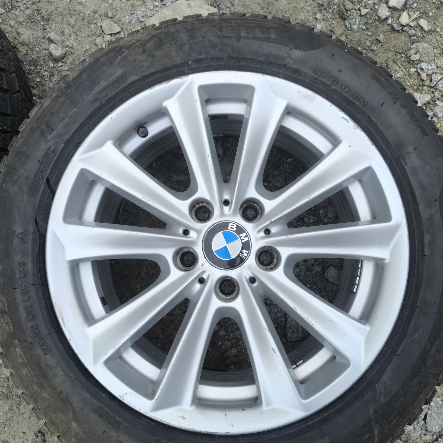 Felga BMW F10 f12 f20 f21 f30 f31 f01 f06 ET30 8j 17 calo