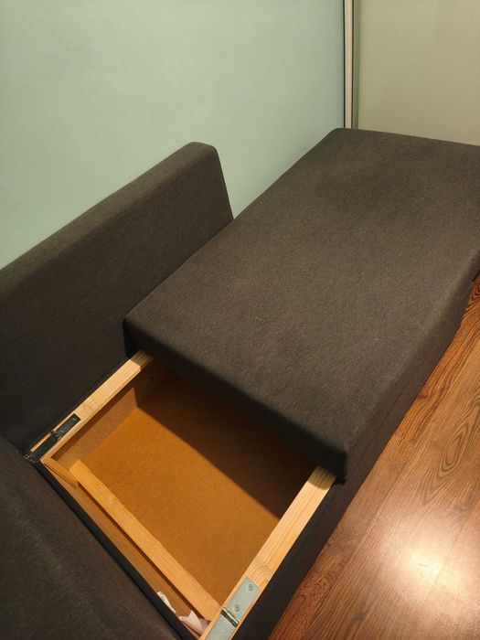 kanapa rozkładana do młodzieżowego  pokoju