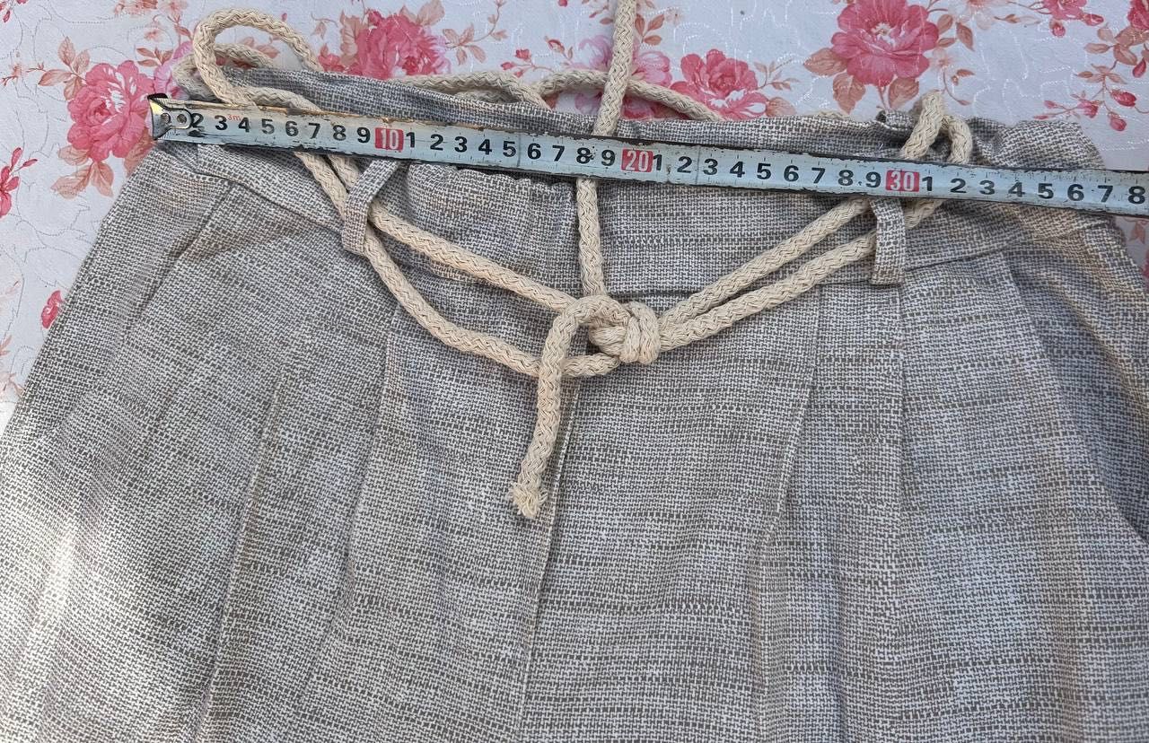 Светлые льняные брюки на шнурке G.M. Pronto moda