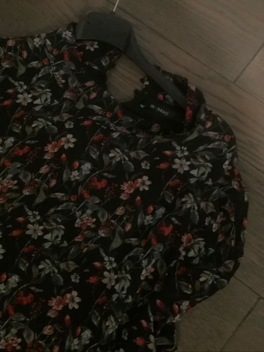 Dluga jesienna sukienka firmy Monnari