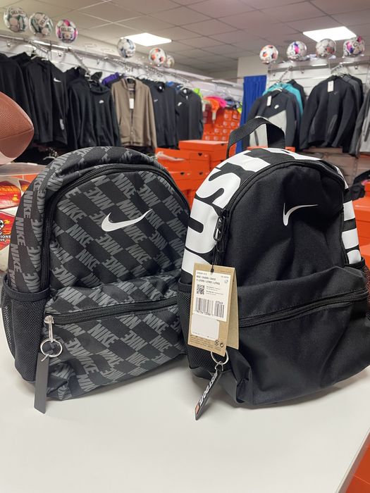 Рюкзак Nike  DR6091-010 11 л HV6481-010