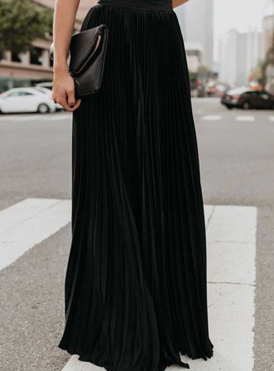 Чёрная плиссированная юбка