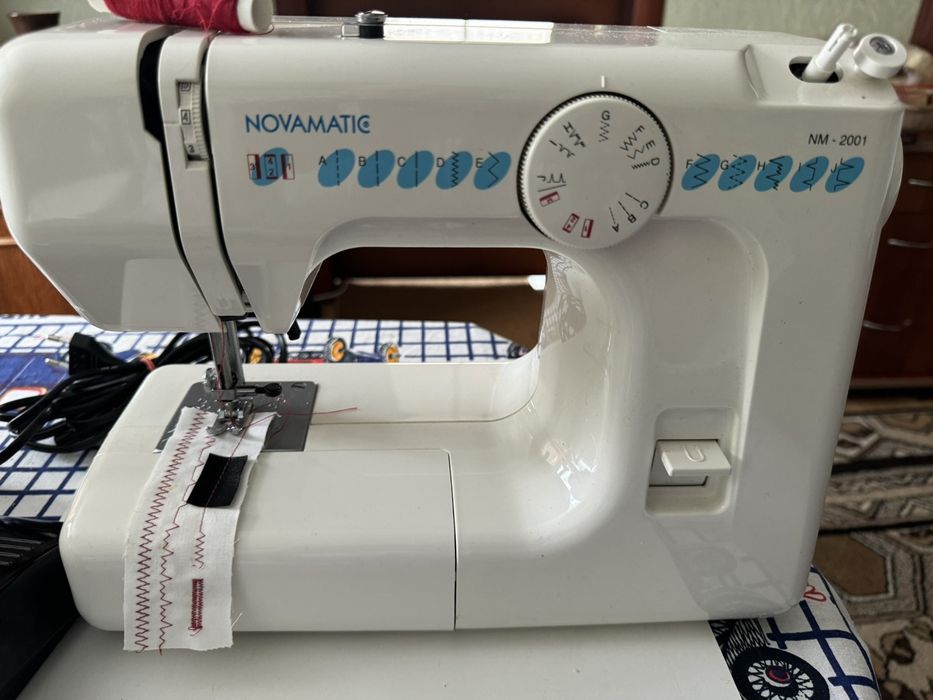 Швейна машинка Fust Novomatic NM2001q