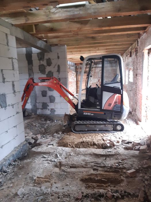 Prace ziemne Bobcat E19 Wozidło