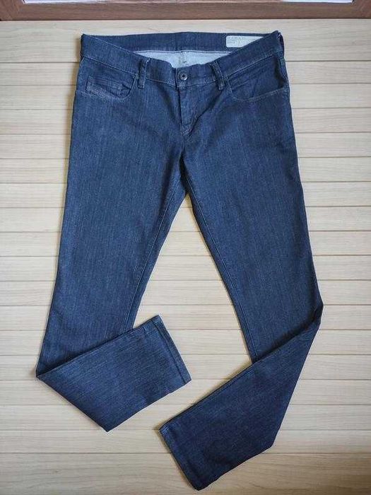 джинсы diesel grupee super slim-skinny stretch 0881k дизель / 30W-32L