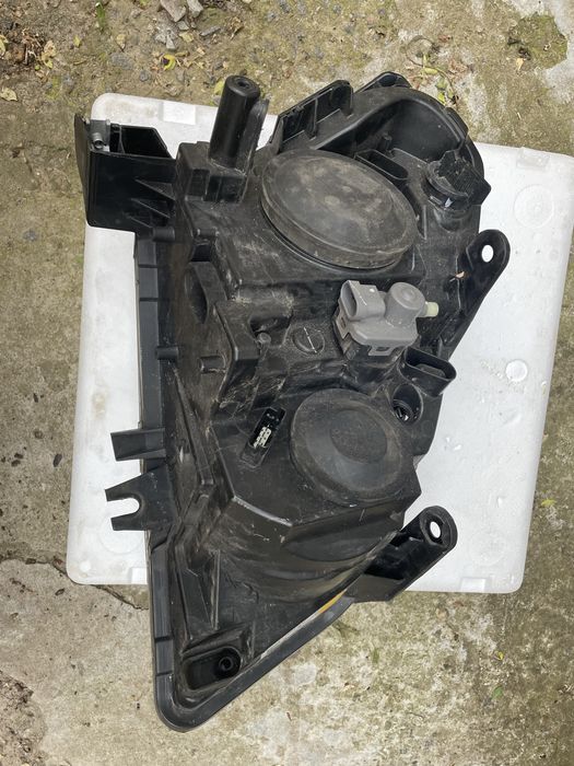 Фара ліва з електрокоректором  Nissan Qashqai j10