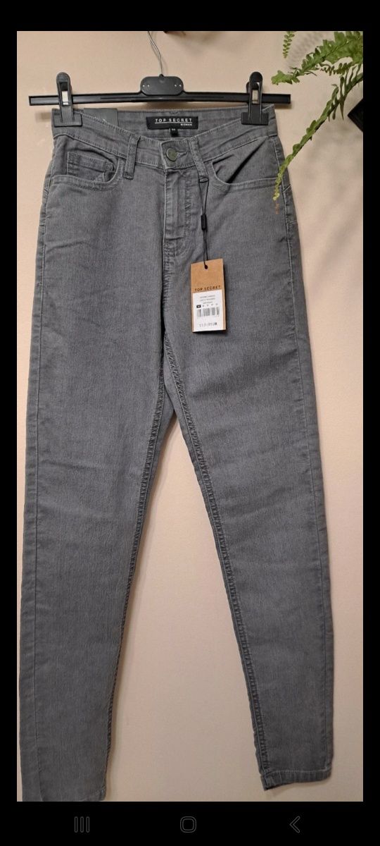 TOP SECRET spodnie jeansy wysoki stan rozmiar xs