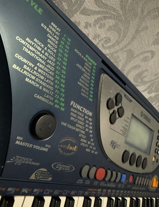 Синтезатор клавішний інструмент Yamaha PSR-270