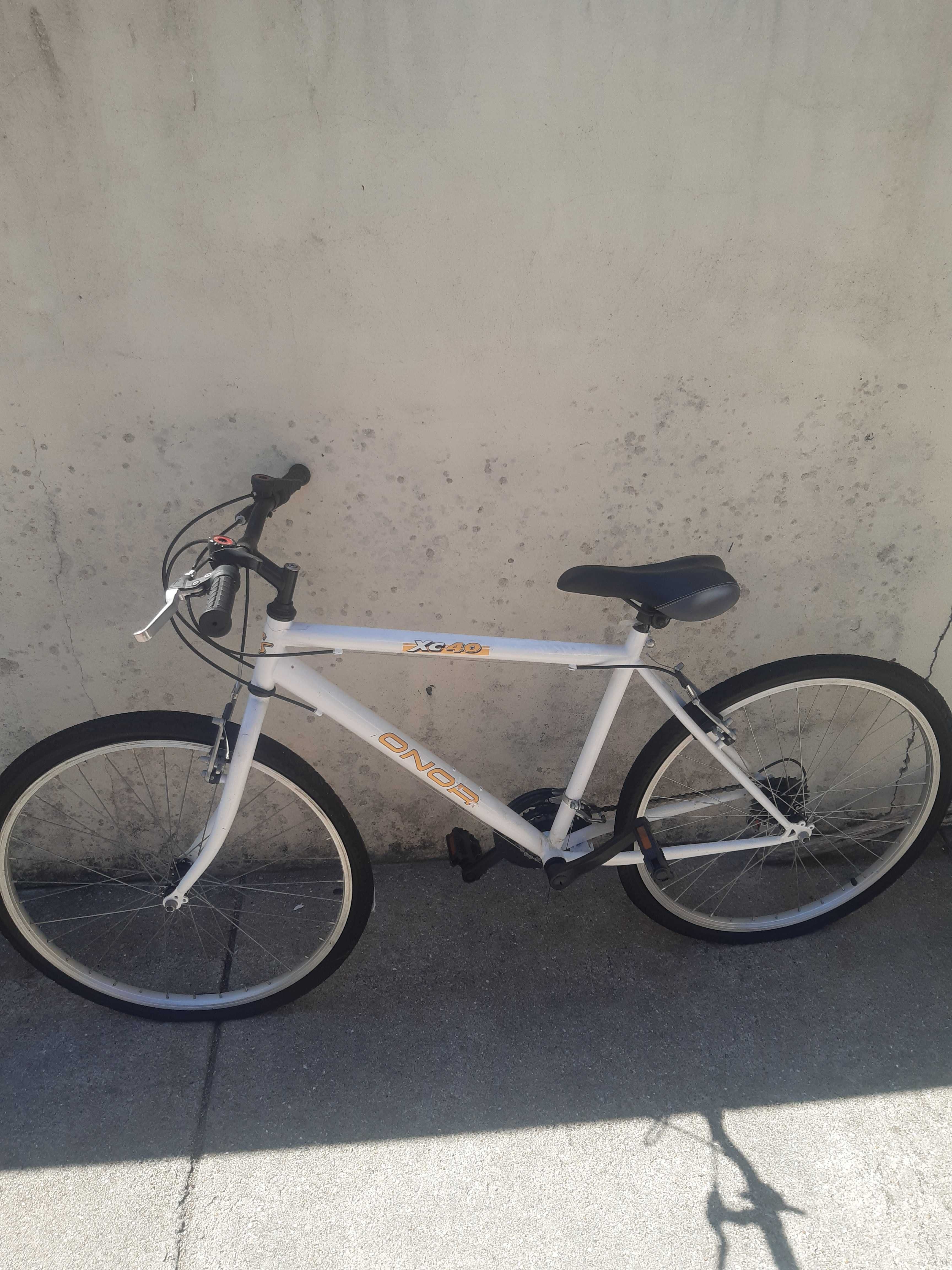 Vendo 2 bicicletas roda 26 usadas apenas uma vez