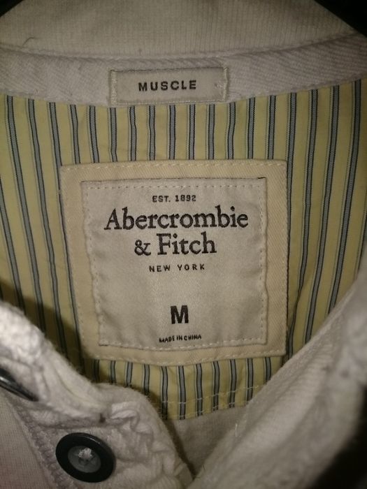 Новый лонгслив Abercrombie & Fitch New York. На мальчика-подростка