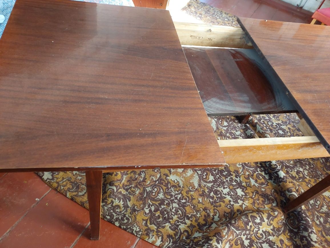 Раскладной стол деревянный