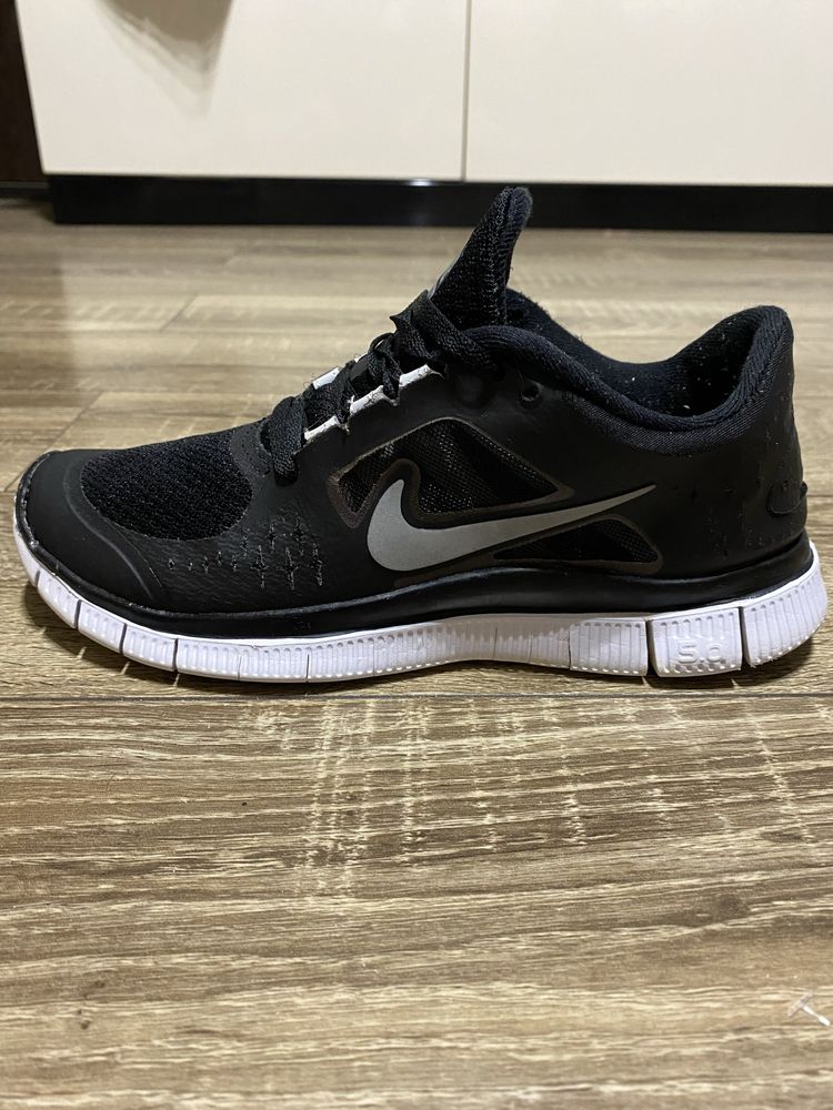 Nike free run 3 кросівки 24,5 см