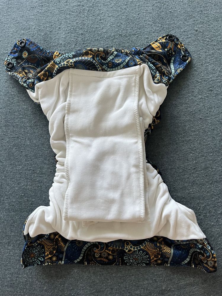 Pieluszki wielorazowe smart bottoms os