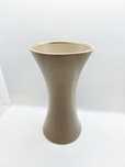 Wazon ceramiczny beżowy 22 cm wysoki brązowy
