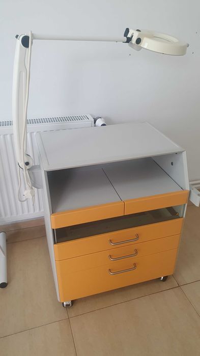 Unit szafka podologiczna kosmetyczna Gerlach Gehwol z lapmą UV żółta