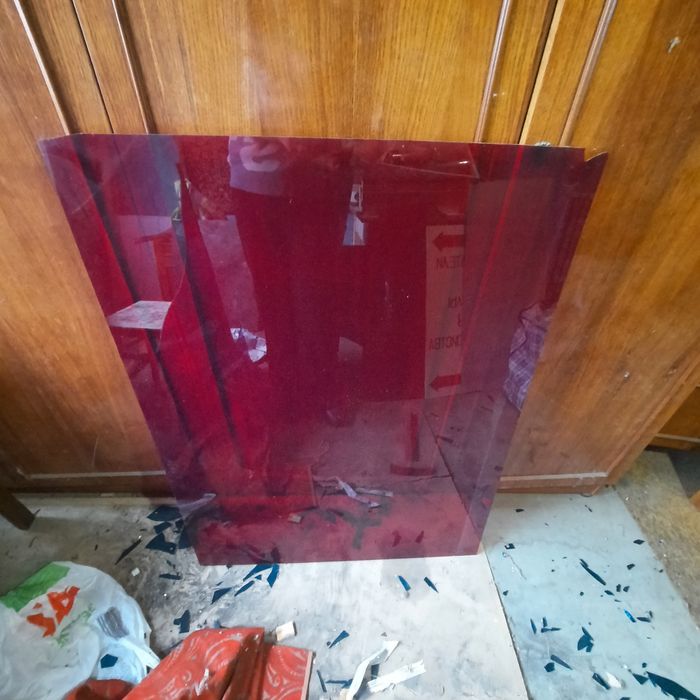 Отдам даром цветное стекло