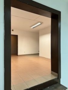 wynajmę lokal handlowo usługowy