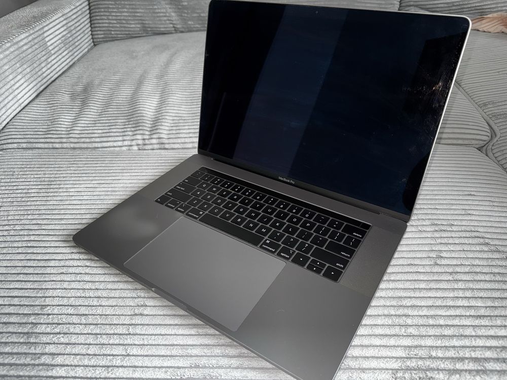 Macbook Pro 2018 i9 32gb/1tb