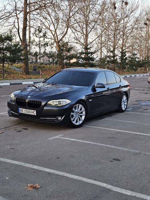 BMW F10 528i 2010 (3 литра)