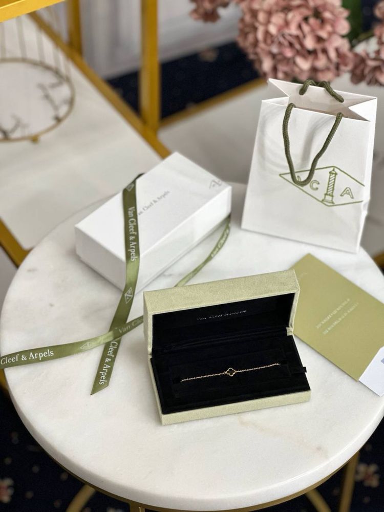 Браслет Van Cleef