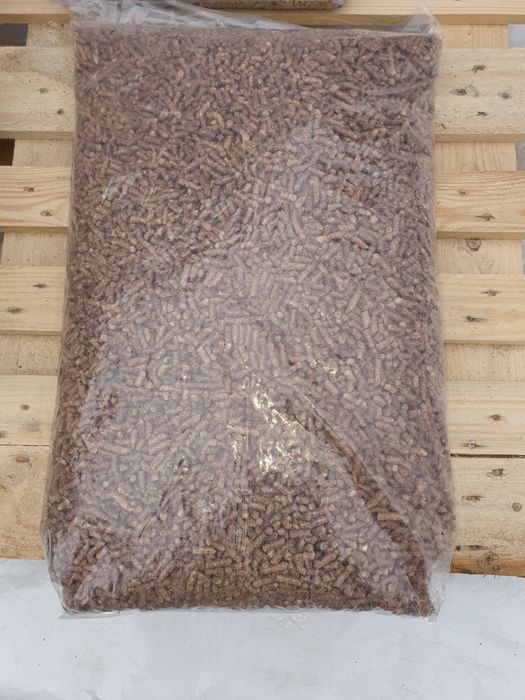 Pellet sosnowy ENPlus A1 Karoń Olczyk IGŁA Alaska sosna-dąb od PRODUCE