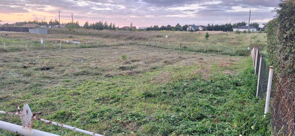 Ogrodzona działka z warunkami zabudowy 15,82 ara przy ul. Polnej.