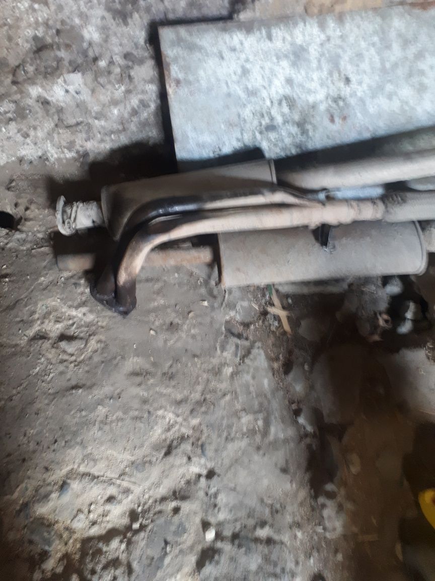 Водяна помпа фіат крома