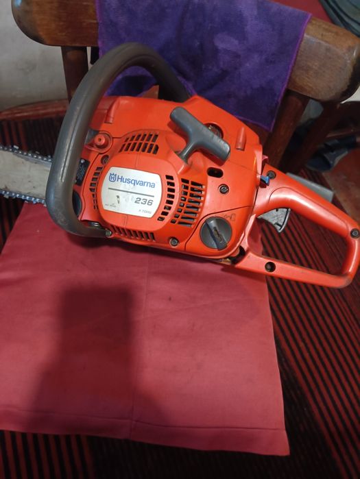 Бензопила хузварна 236