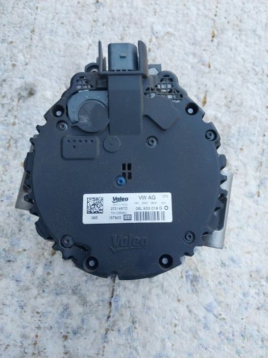 Генератор Audi Q5 2021 гарний стан гарантія