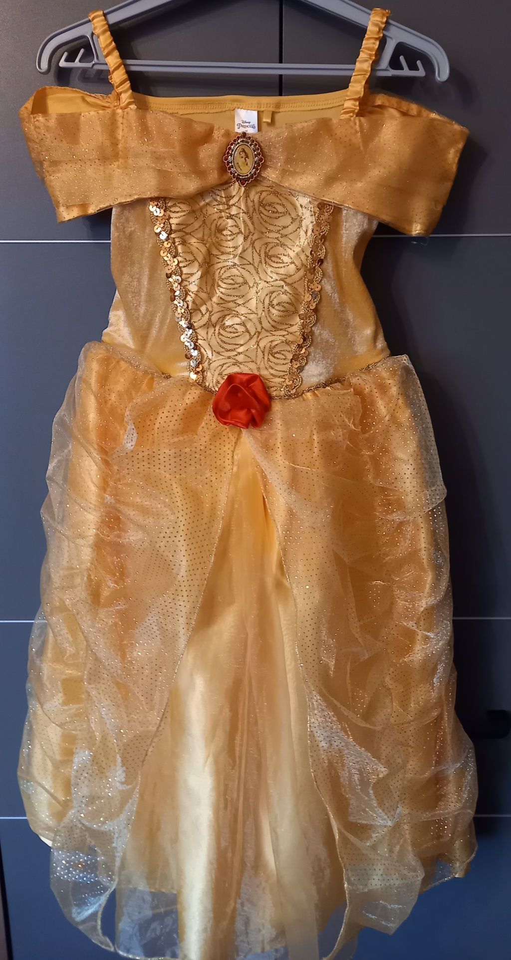 110/116 cm DISNEY Sukienka Bella Księżniczka 110-116 cm korona
Sukienk