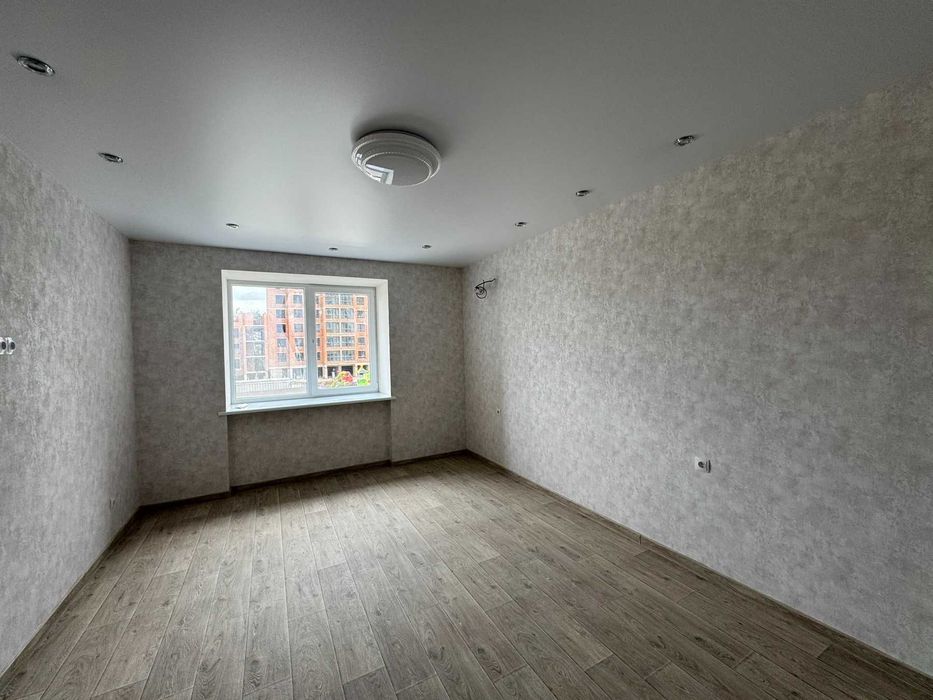 Двокімнатна квартира в Короні Дубово* Ремонт*