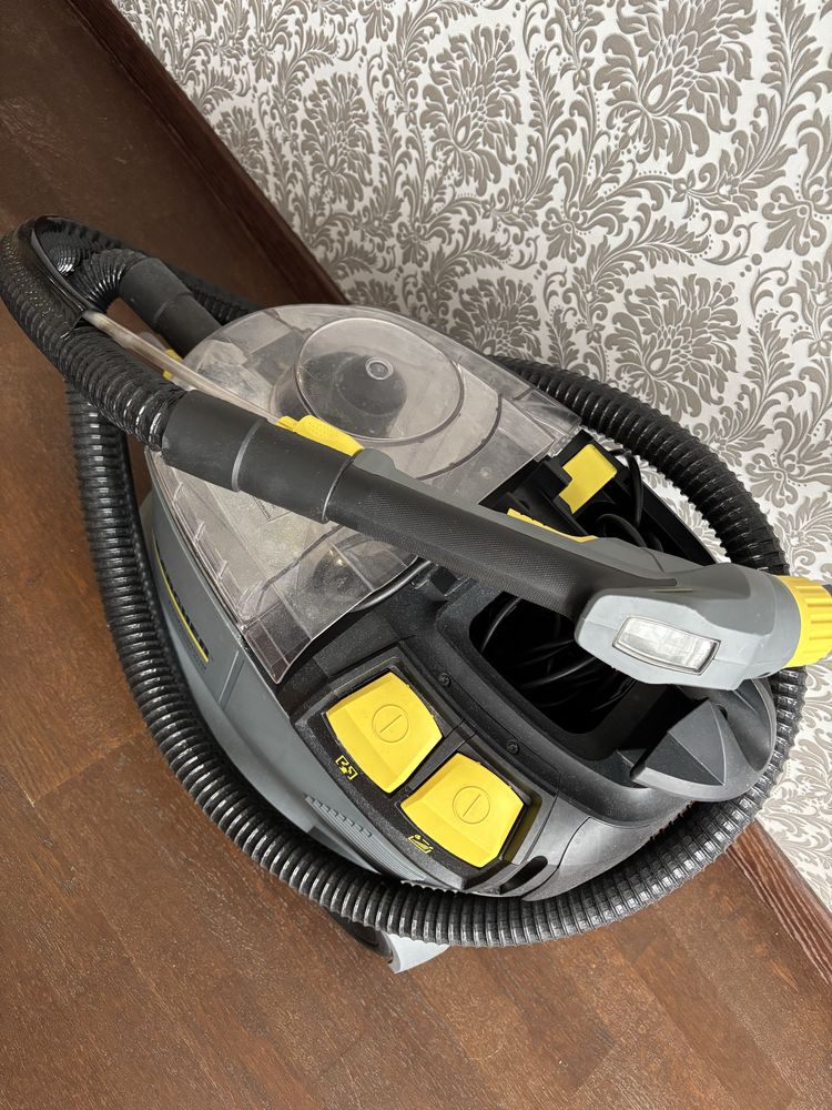 Оренда !!! Миючий пилосос Karcher Puzzi 8/1 для хімчистки