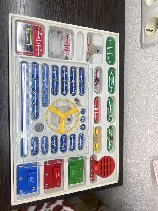 Конструктор знаток