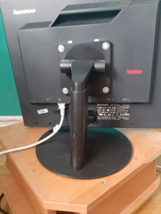 Sprzedam monitor LCD do  komputera