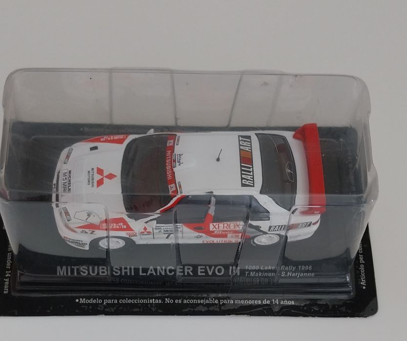 Miniatura em escala 1/43 Mitsubishi Evo 3
