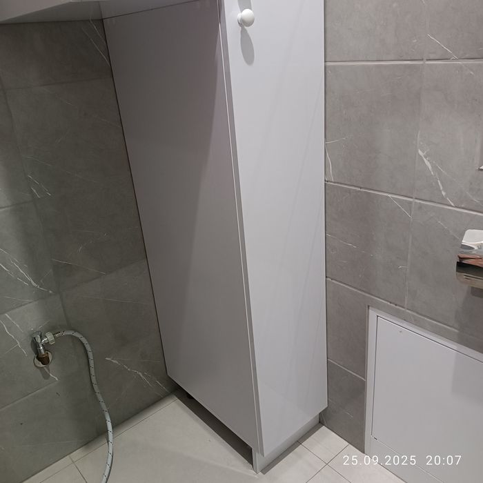 Продам тумбочку в ванну кімнату
