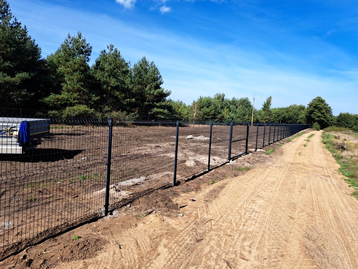 Montaż ogrodzeń panelowych i siatki 
( Ogrodzenia, bramy, furtki )