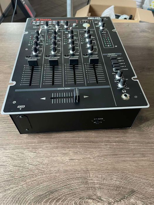 Пульт Vestax PMC-280