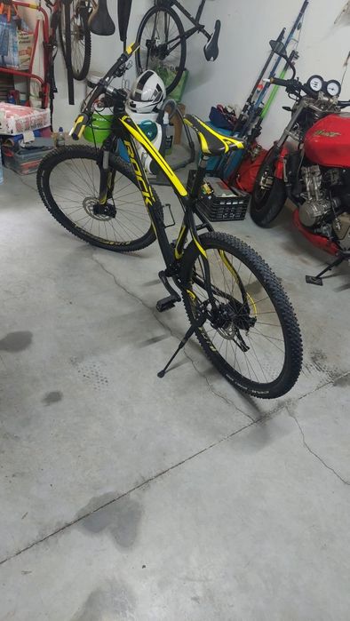 Bicicleta em carbono