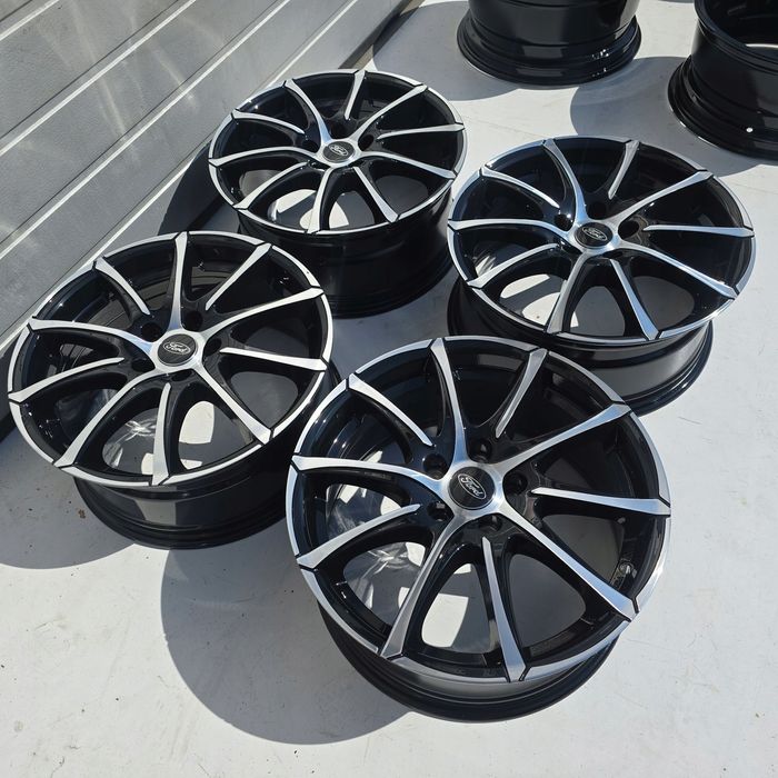 Ford Mondeo s-max c-max Kuga Focus 5X108 17'' ET45 7.5 4X