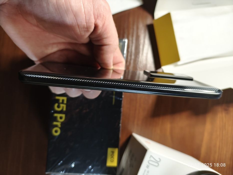 Poco F5 pro,12/256