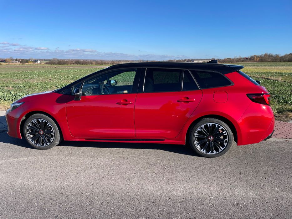 Toyota Corolla HB/TS GR sport 1.8 - cesja