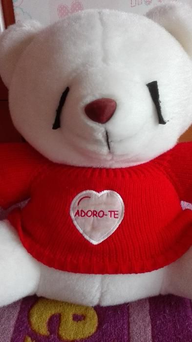 Urso de pelucia branco