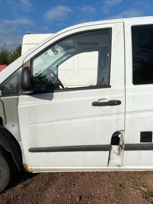 Kompletne Drzwi Lewe Przód Przednie Kierowcy Mercedes Vito W639