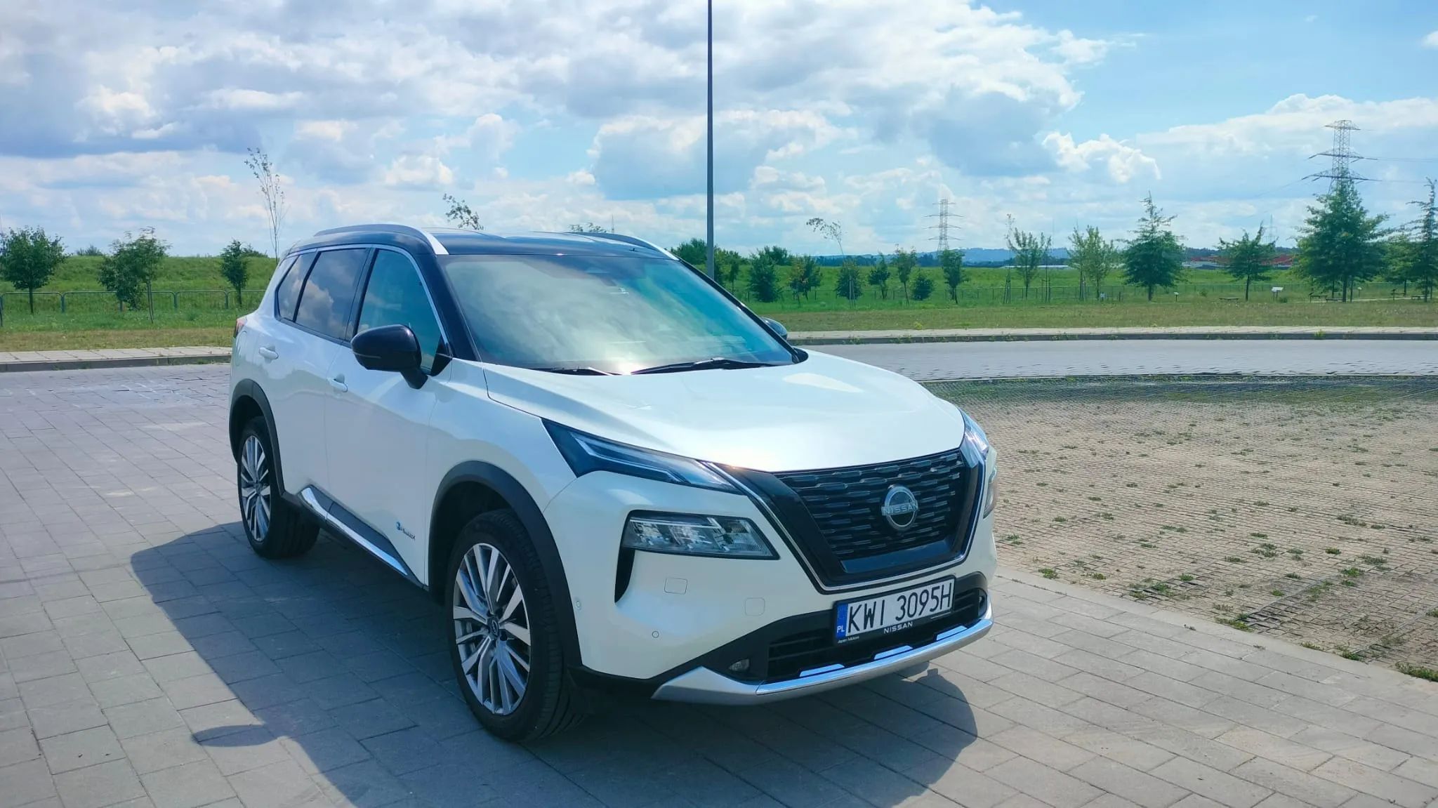 Nissan X-Trail Pierwszy właściciel, salon polska, stan jak nowy, automat 4x4