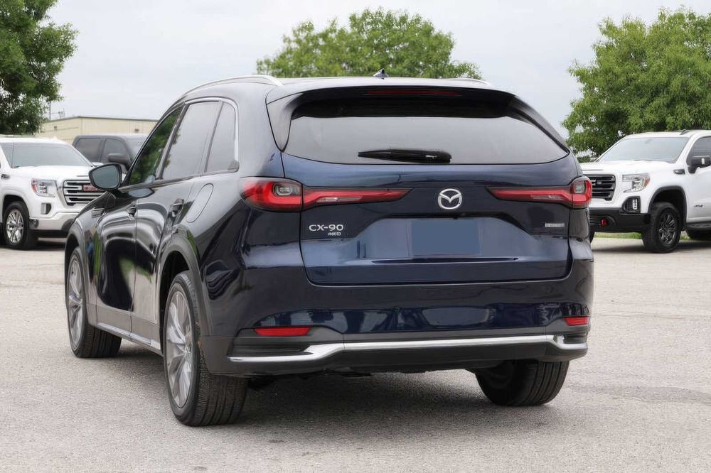 Mazda CX-90      2024