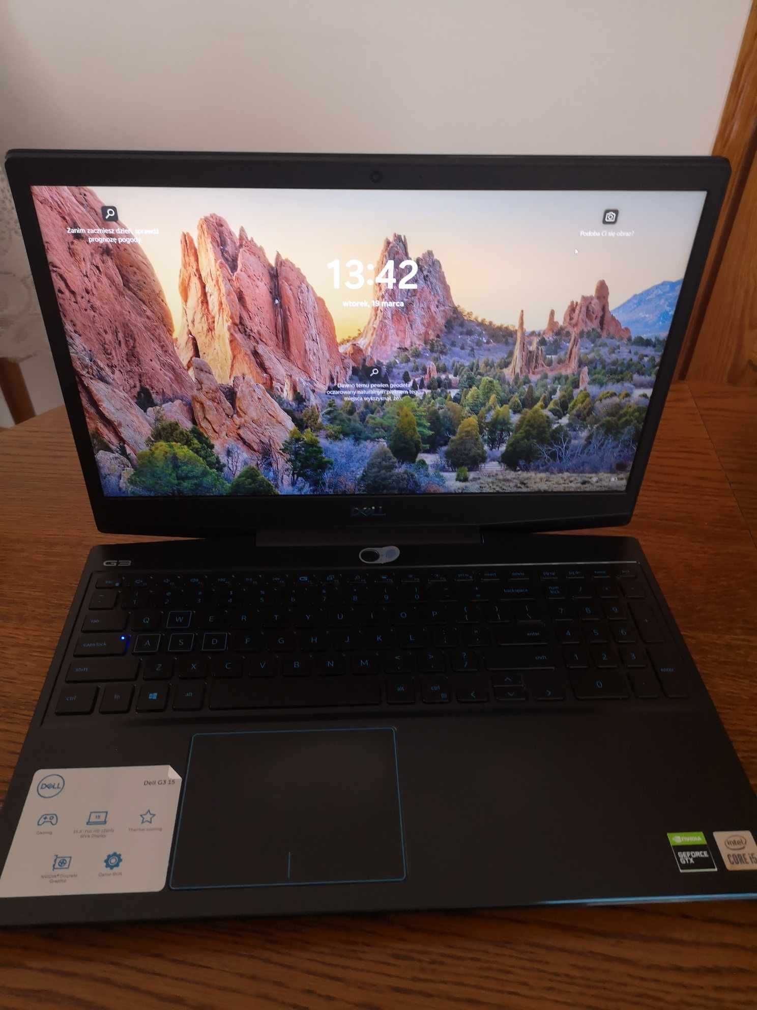 Laptop Dell G3 3500 + myszka + zasilacz