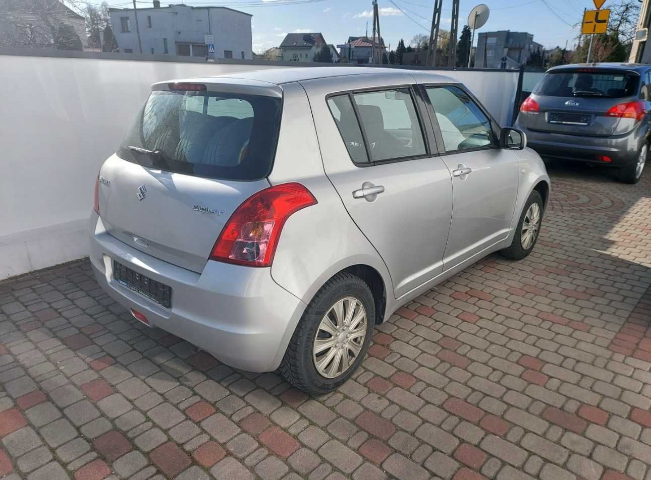 suzuki swift 1.3/5 drzwi/klima/po oplatach