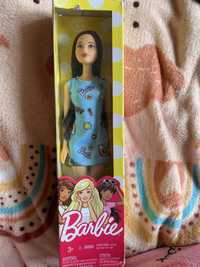 Nowa lalka Barbie w pudełku brunetka w modnej sukience